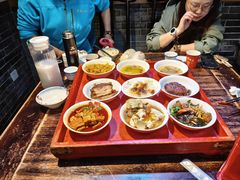 -蓝田九大碗民俗食府(蓝田店)