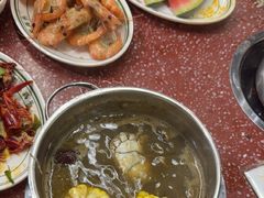 -四囍码头海鲜烧烤自助火锅(外滩南京东路悦荟广场店)