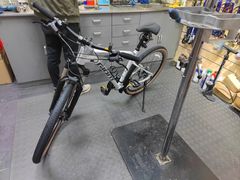 -GIANT捷安特自行车专卖店(金桥台儿庄路店)