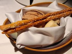 -Erman岩烧牛排(虹桥南丰城店)
