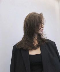 -水灵珑美容造型中心