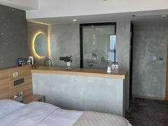 -闲隅江景艺术酒店(解放碑洪崖洞总店)