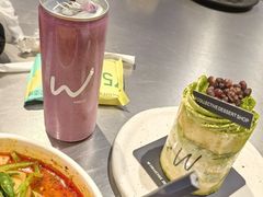 -W COLLECTIVE  DESSERT SHOP