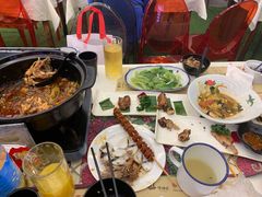 -刘姐啤酒鱼民族演艺餐厅(西街总店)