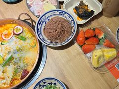 -洱火云南酸菜牛肉火锅(石景山当代商城店)