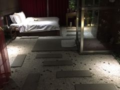 -天鹅恋主题酒店(光谷广场步行街店)