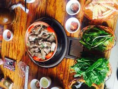 -阿婆情腊排骨火锅(金虹路店)