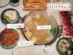 -牛人日志·鲜牛肉骨汤火锅(万科里瑧店)