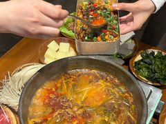 -黔有有贵州酸汤夺夺粉火锅(五味十字店)