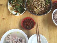 -雷祖芳老妈蹄花店