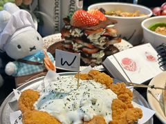 -W COLLECTIVE  DESSERT SHOP