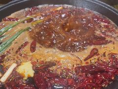 -黄潇洒老火锅(九眼桥宏济巷店)