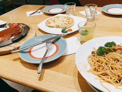 -菲滋意式休闲餐厅(北仑银泰城店)