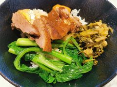 卤水鹅肉饭配潮州酸菜-MR鹅外