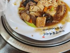 -金卯白肉罩火烧