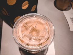 -瑞幸咖啡(大都会东方广场店)