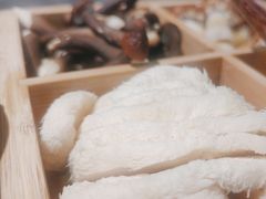 -由衷贵州酸汤牛肉火锅(新桥店)
