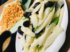 -海派美食·家宴海鲜青岛菜·石锅鲽鱼头(东方城店)