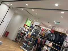 -优衣库(上海虹口龙之梦店)