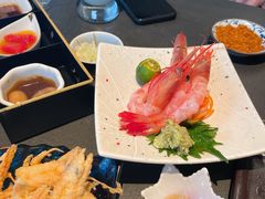 -铭牛烧肉·和牛海鲜自助(高新月牙湖店)