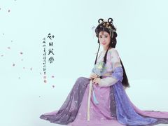 -九月鹰飞汉服摄影工作室