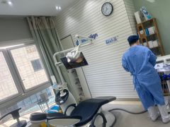 -雅悦齿科(顾村公园店)