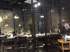 大堂-围炉·川味鲜货火锅(万达珍珠坊店)