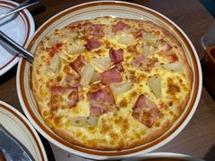 培根鸡肉双拼披萨-萨莉亚意式餐厅(杭州滨江天街店)