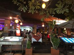 -Mai Mai Restaurant