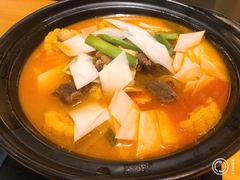 襄阳砂锅牛三鲜-莲餐厅·湖北菜·藕汤是头牌(愚园路店)