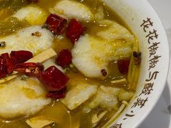 -渝是乎酸菜鱼(龙旗购物中心店)
