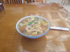 -邱芳粉店(迎宾大道旗舰店)