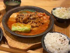 辣白菜肥牛锅定食-雷门拉面店(新光天地店)