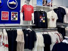 -百年港湾奥特莱斯(香炉礁店)