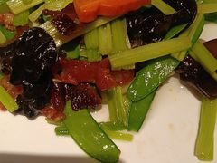 -八府香鸭·啫啫煲(华山路店)