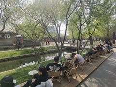 -春风习习