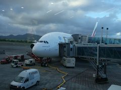 -西沃古尔·拉姆古兰爵士国际机场