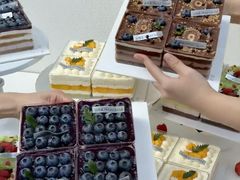 -山与蓝·轻糖鲜果蛋糕(勒泰店)