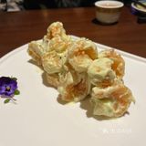 在客堂间里吃饭