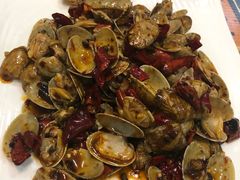 -扒虾小妹儿麻辣海鲜(宏图街店)