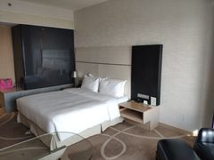 -上海虹桥西郊假日酒店