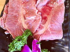 唯成秘制牛肉-唯成•韩国炭火烤肉 유성고기