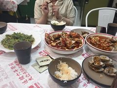 -堂瓦里·33年传统赣菜(第一街区店)