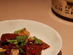 怀旧姜葱炒猪肝-荣轩(新荣记环球金融中心店)