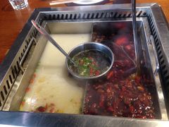 -洪焱重庆老火锅(万福花园店)