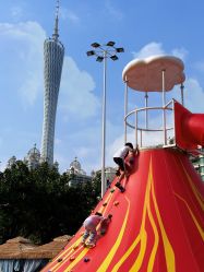 -四季梦幻亲子乐园(四季天地店)