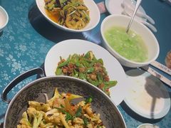 -呷湘厨·鱼汤捞饭·剁椒鱼头·辣椒炒肉(国家会展中心店)