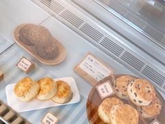 -SKROLL卡特司库·蛋糕定制·生吐司·司康(古北程家桥店)