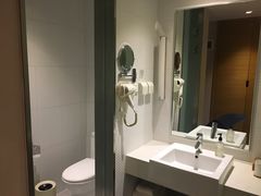 -全季酒店(郑州建设路碧沙岗地铁站店)
