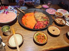 -萍姐火锅·公路夜市(武汉首店)